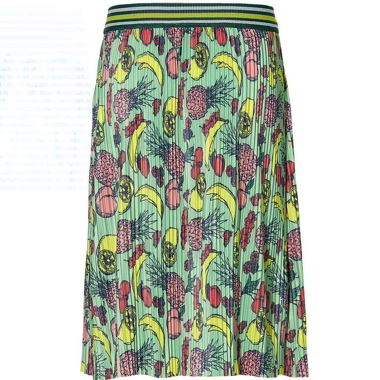 Rok Femi (green fruit)