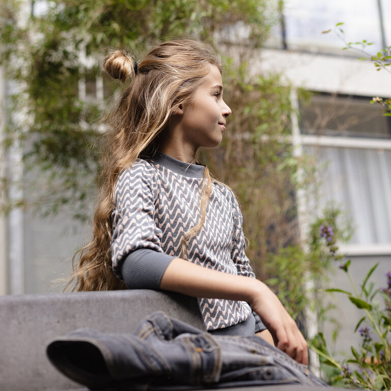 Longsleeve Davina (aop green basil geomatric)