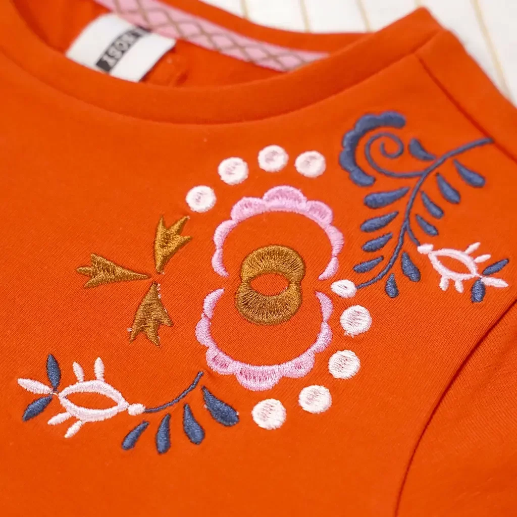 T-shirt B. Stunning (orange glo)