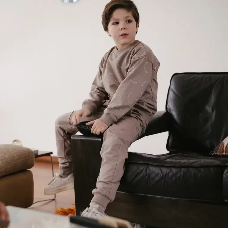 Trui Pascal (aop taupe text)