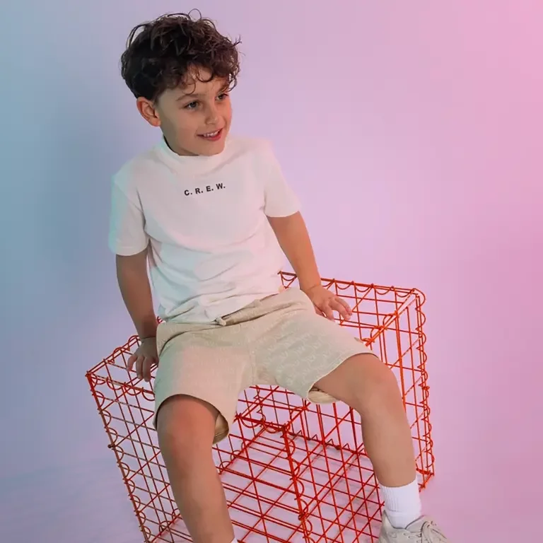 Korte broek Zoran (aop sand text)