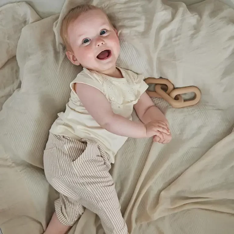 T-shirtje (off white)