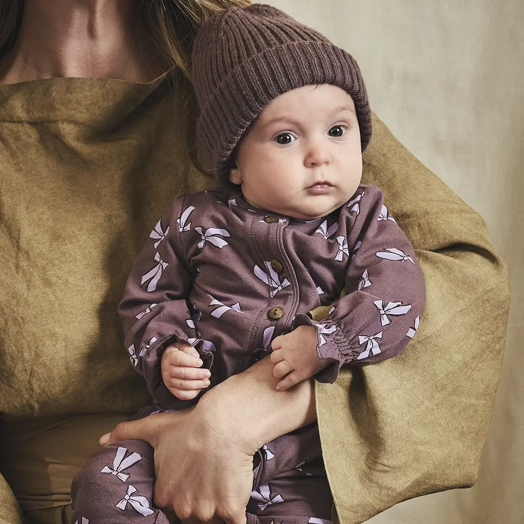 Gebreid mutsje Mayar (frosted plum)