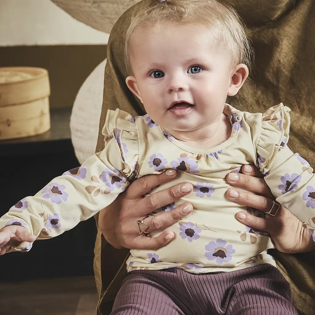 Longsleeve bloemen Elizan (vanilla cream)