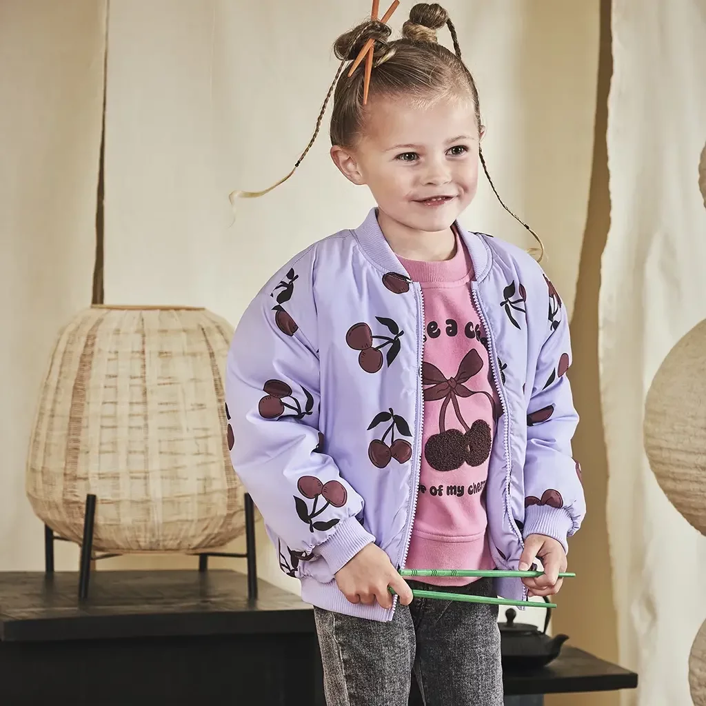 Winterjasje kersen Marien (morning violet)