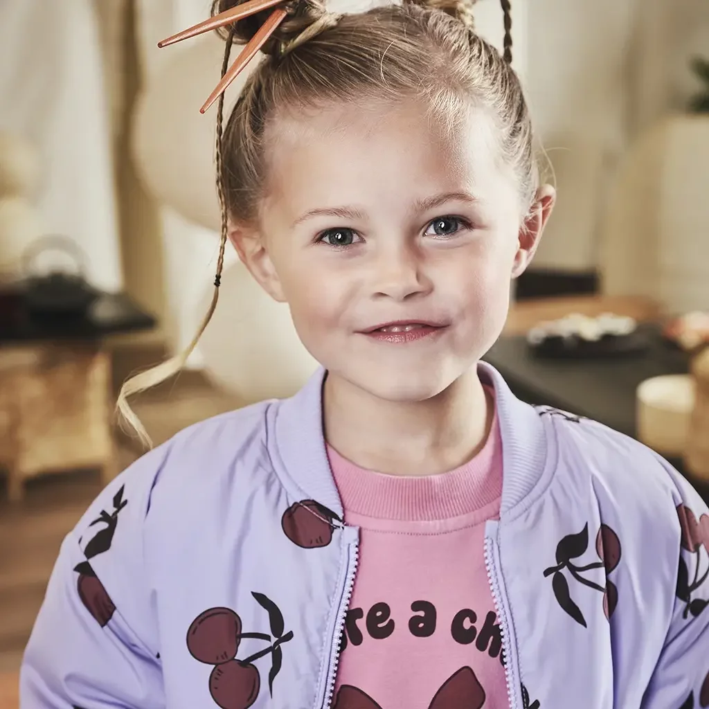 Winterjasje kersen Marien (morning violet)