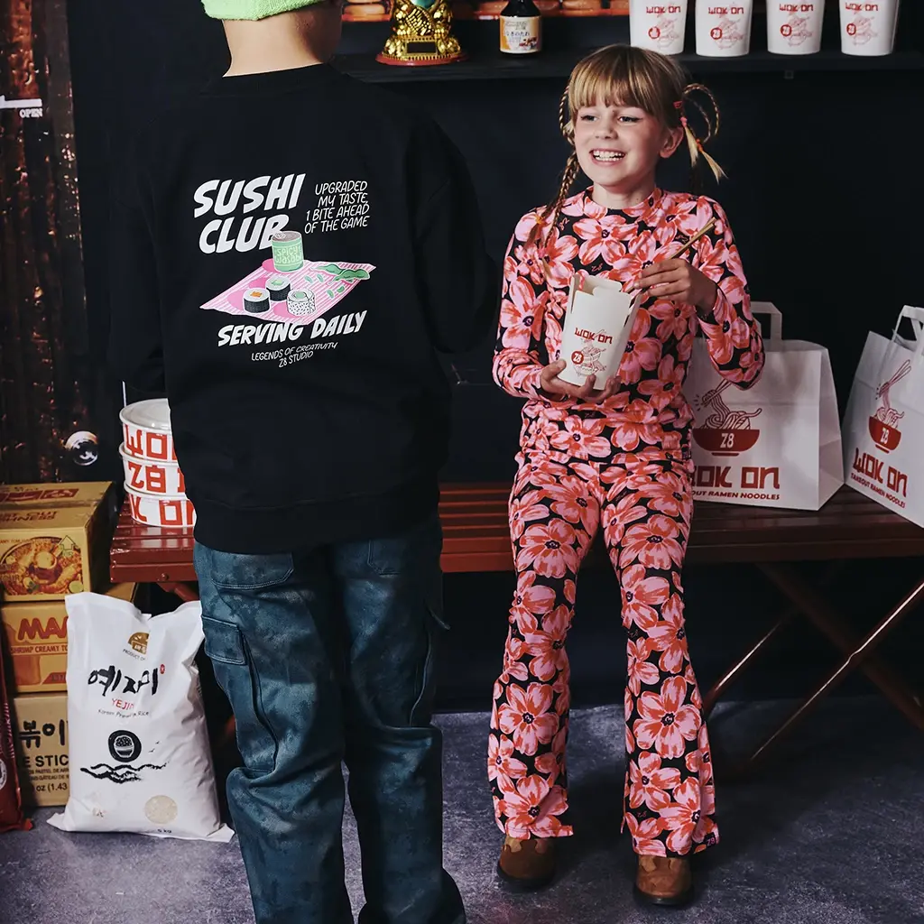 Broek FLARED Merthe (night sky)