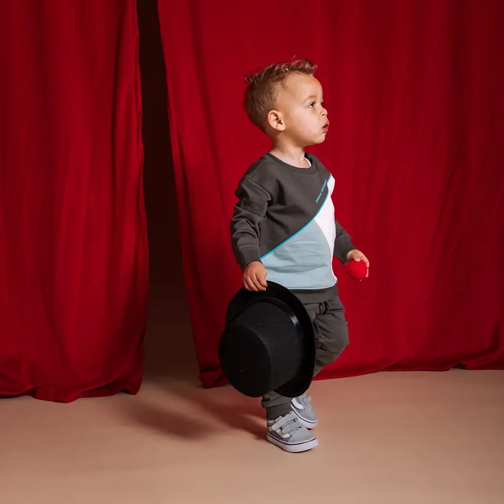 Trui Ilan (dark grey)