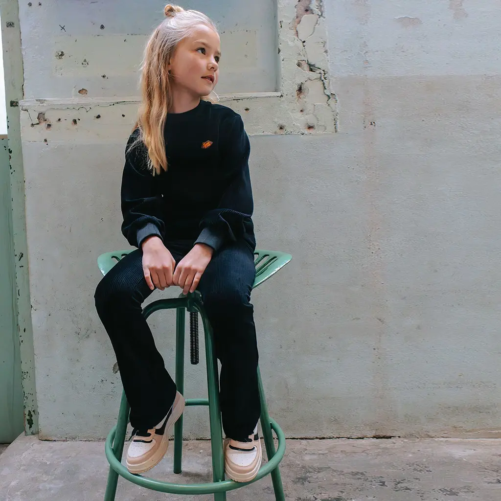 Broek Pia flared (black)