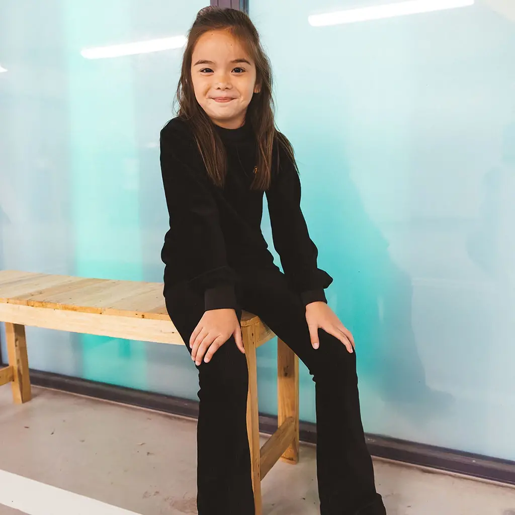 Broek Pia flared (black)