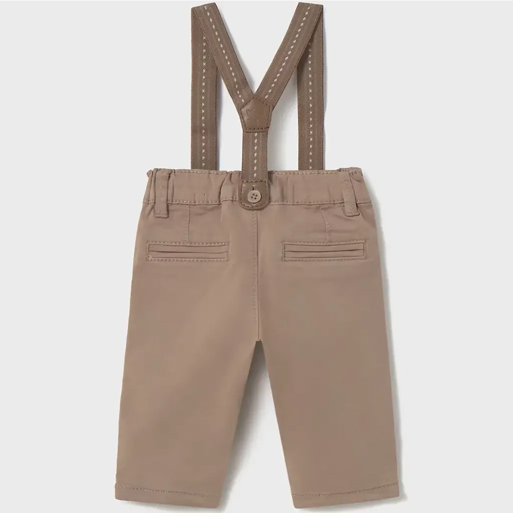 Broekje met bretels (soil)