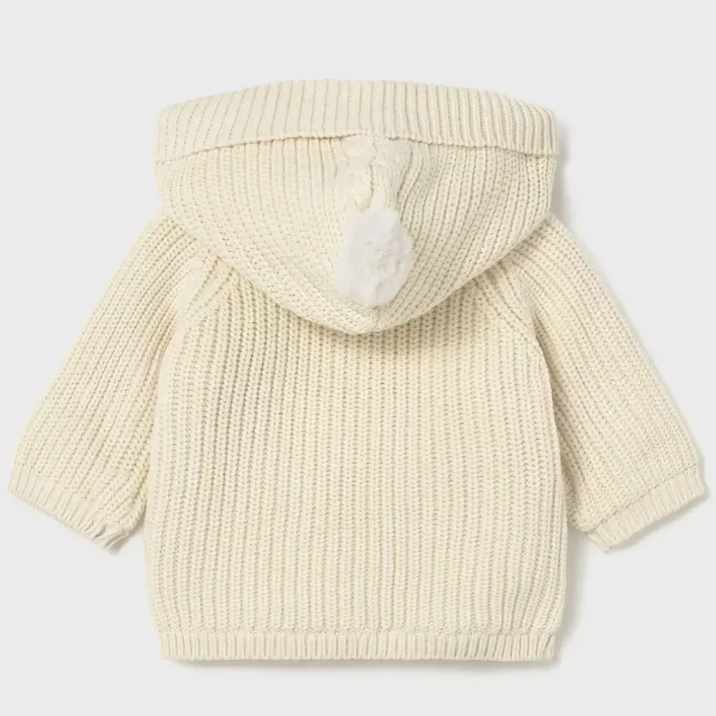 Gebreid jasje/vestje (pottery)