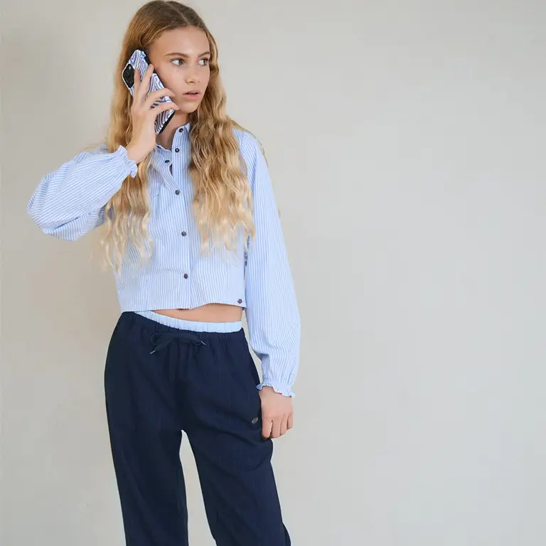 Blouse Tikky cropped (bright sky)