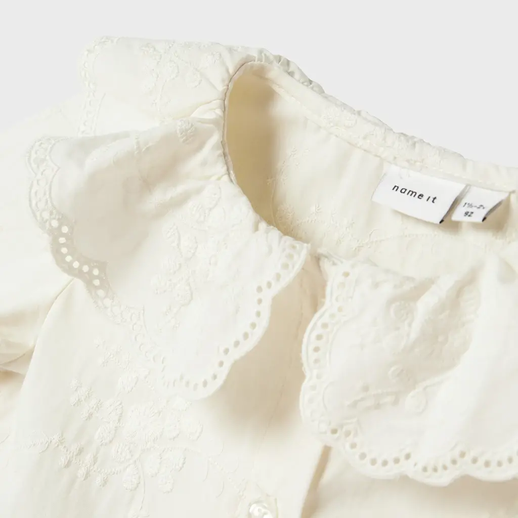 Blouse Ouma (cloud dancer)