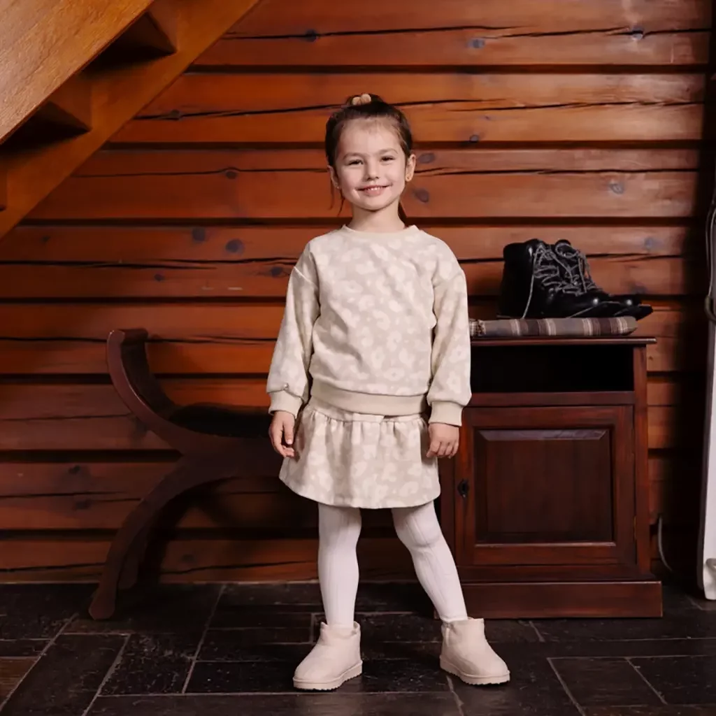 Trui Venna (aop white animal)