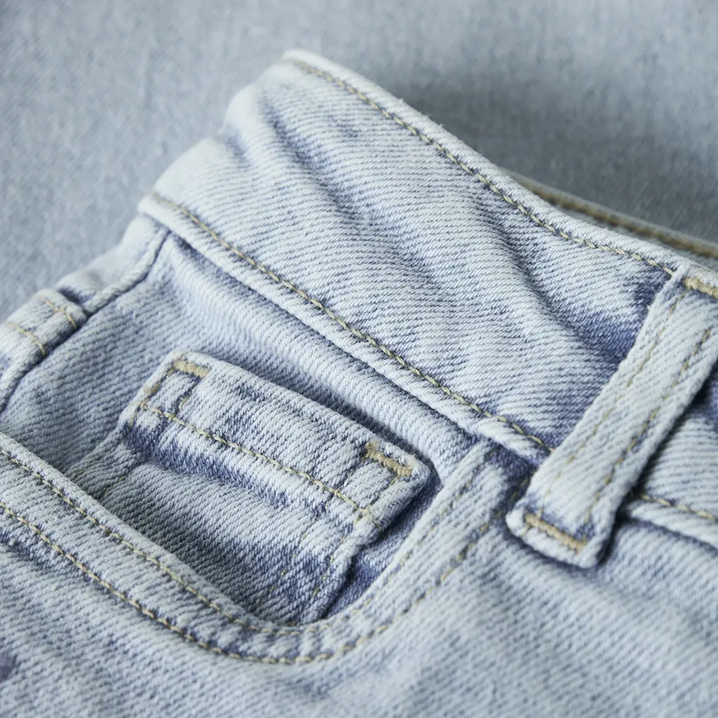 Jeans MOM FIT Bella (light blue flowers)