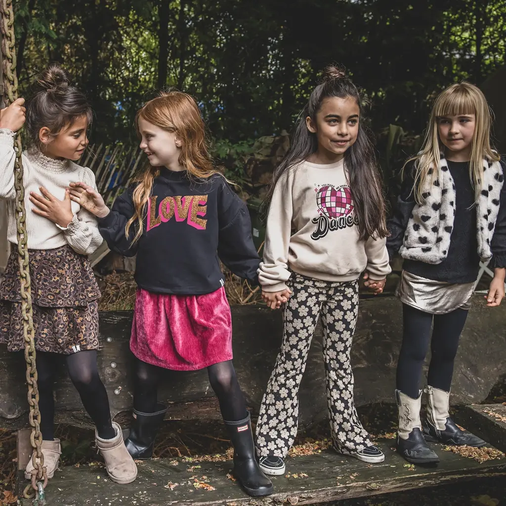 Broek flared (flowerfield black)