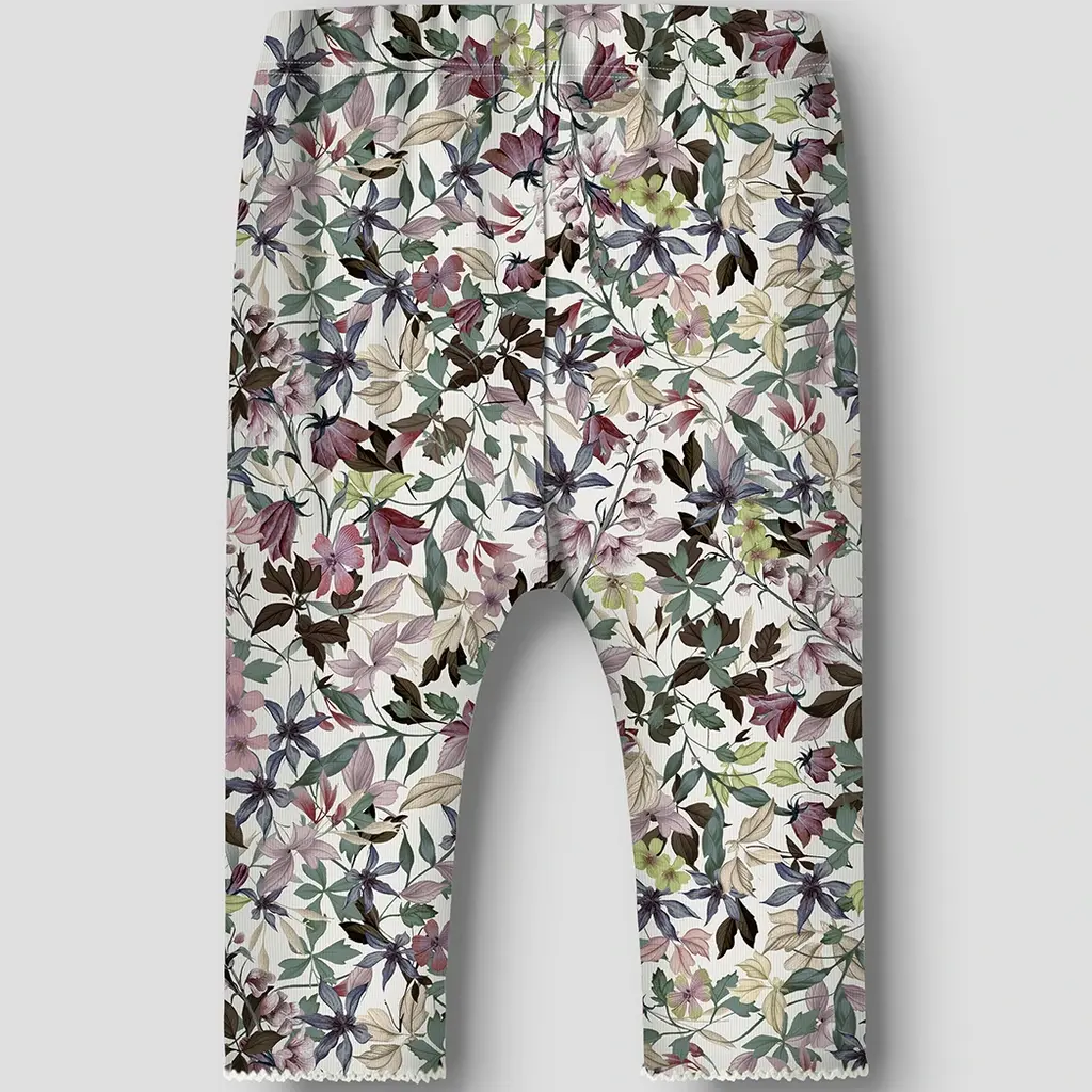 Broekje Salliana (cloud dancer)