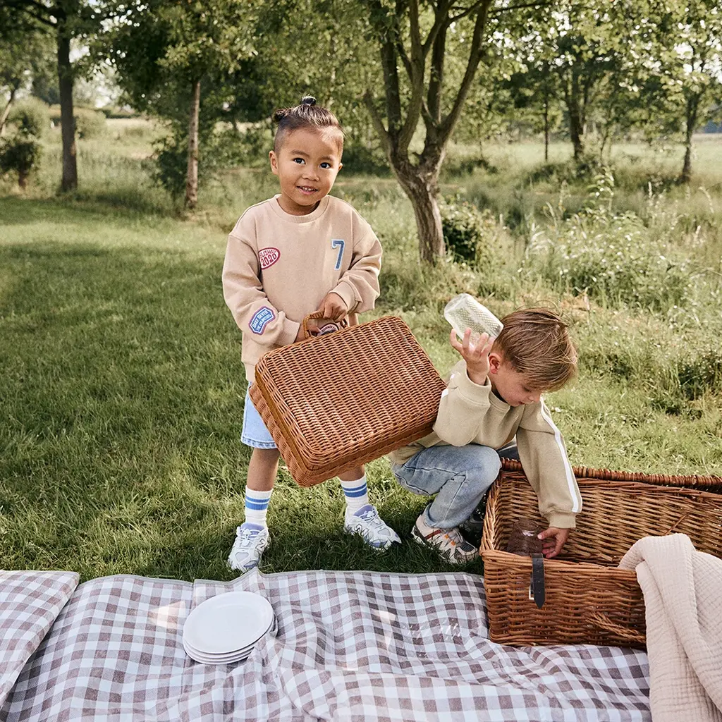 Trui Badges oversized (latte sand)