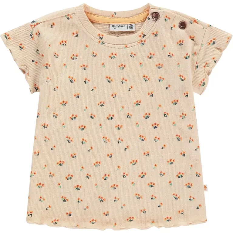 T-shirtje (light orange)