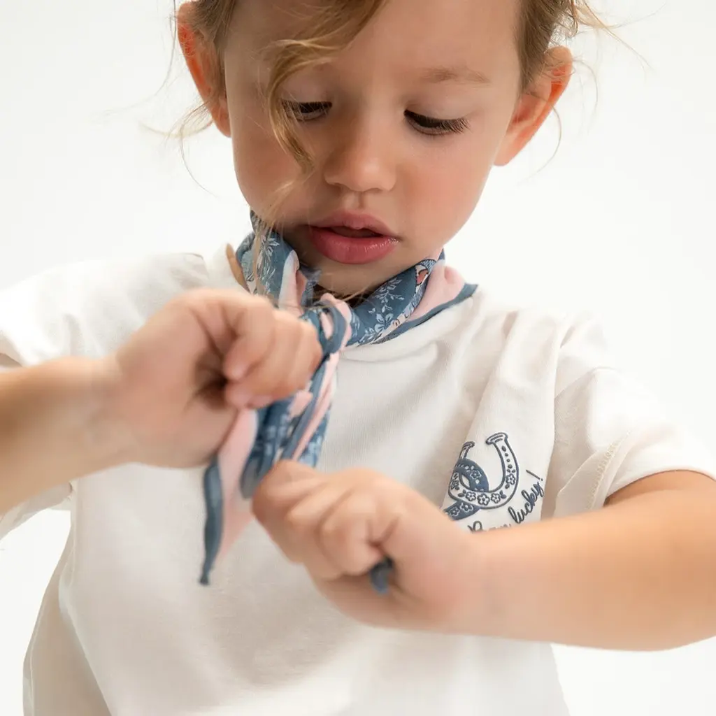 T-shirt met sjaaltje (sky bone)