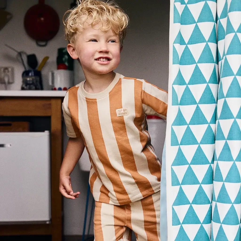 T-shirt stripe (sandstone)