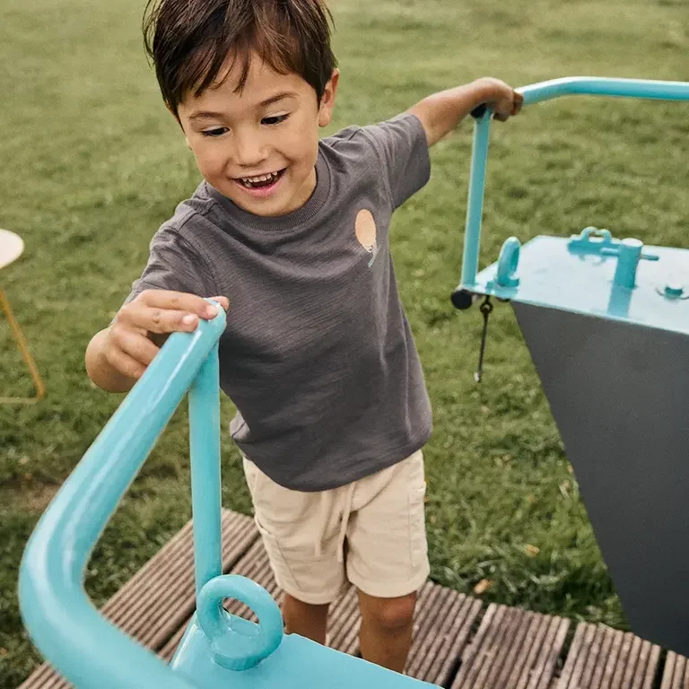 T-shirt Backprint (thunderstorm)