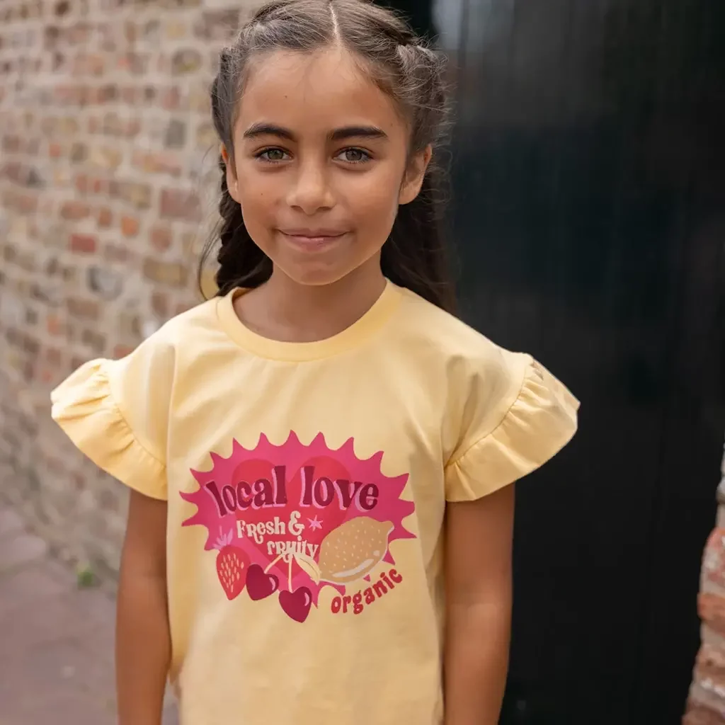 T-shirt (banana shake)