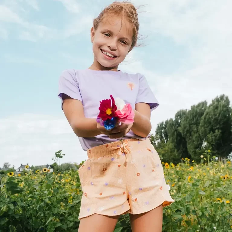Korte broek Dieuwke (aop orange flower)