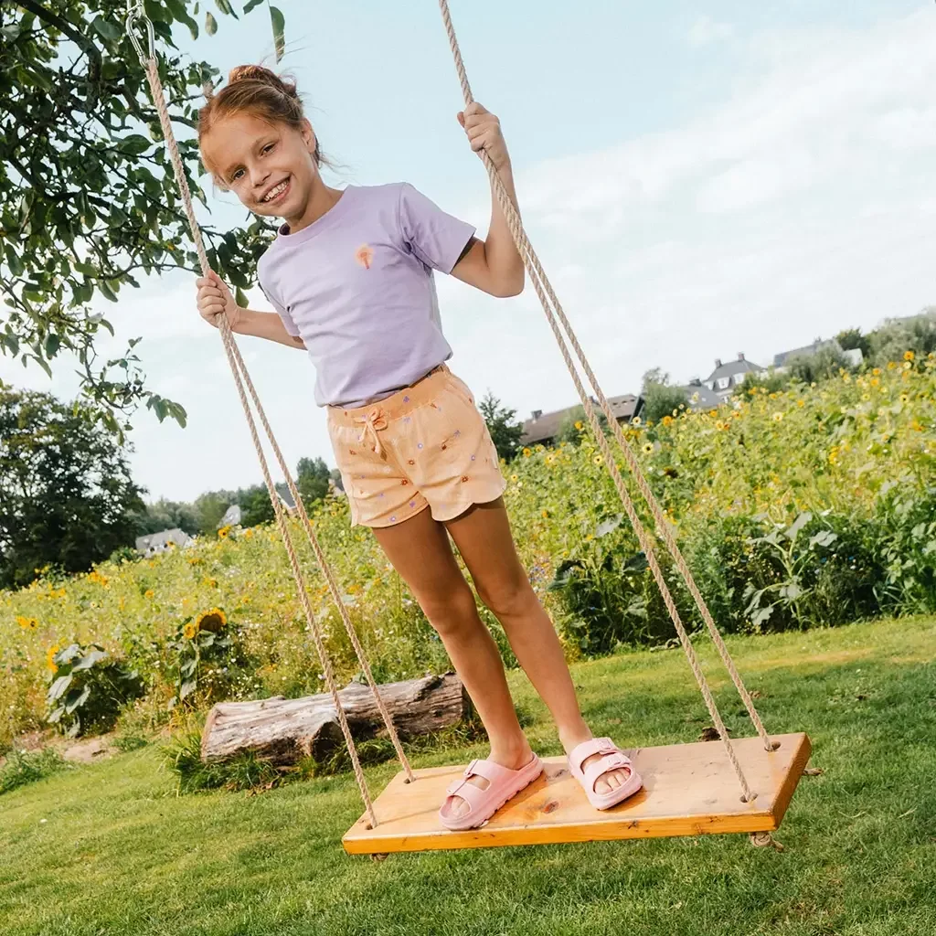 Korte broek Dieuwke (aop orange flower)