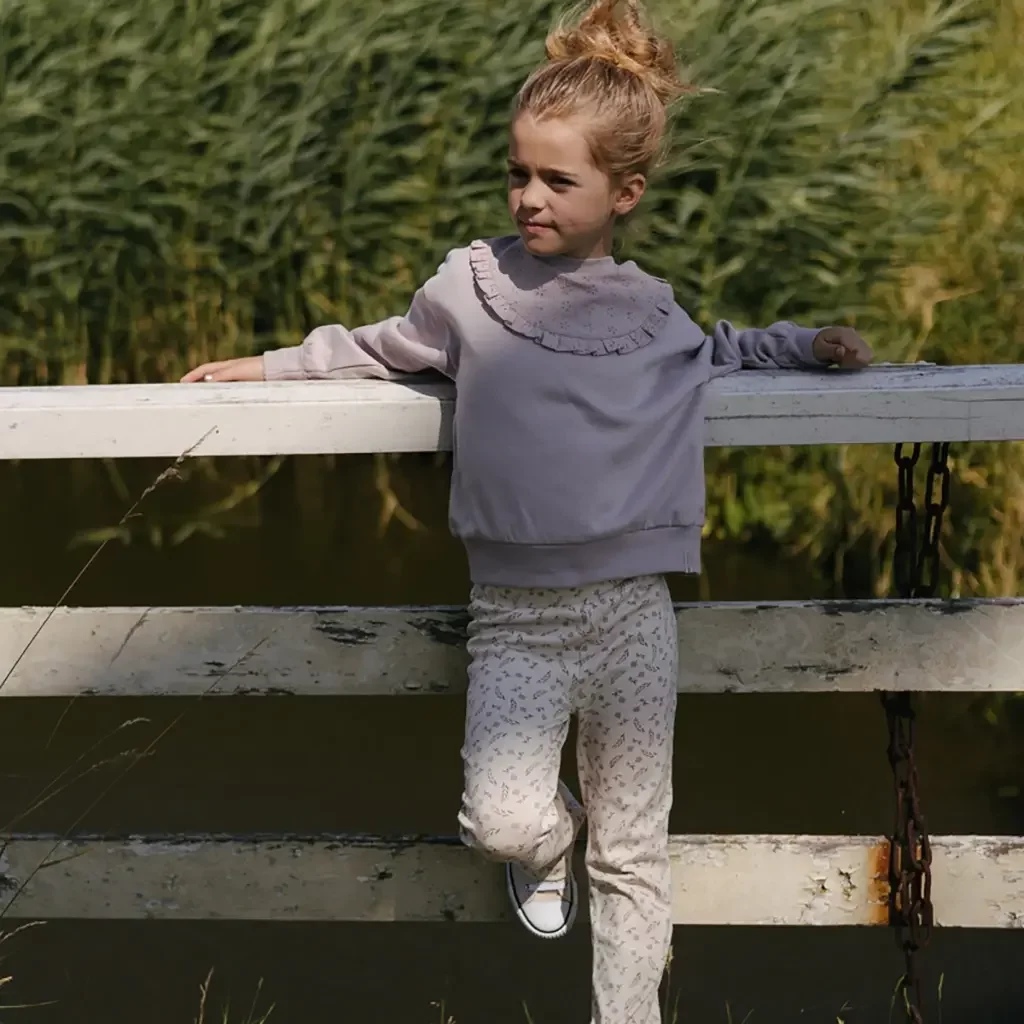 Broek flared Brenda (aop purple flower)