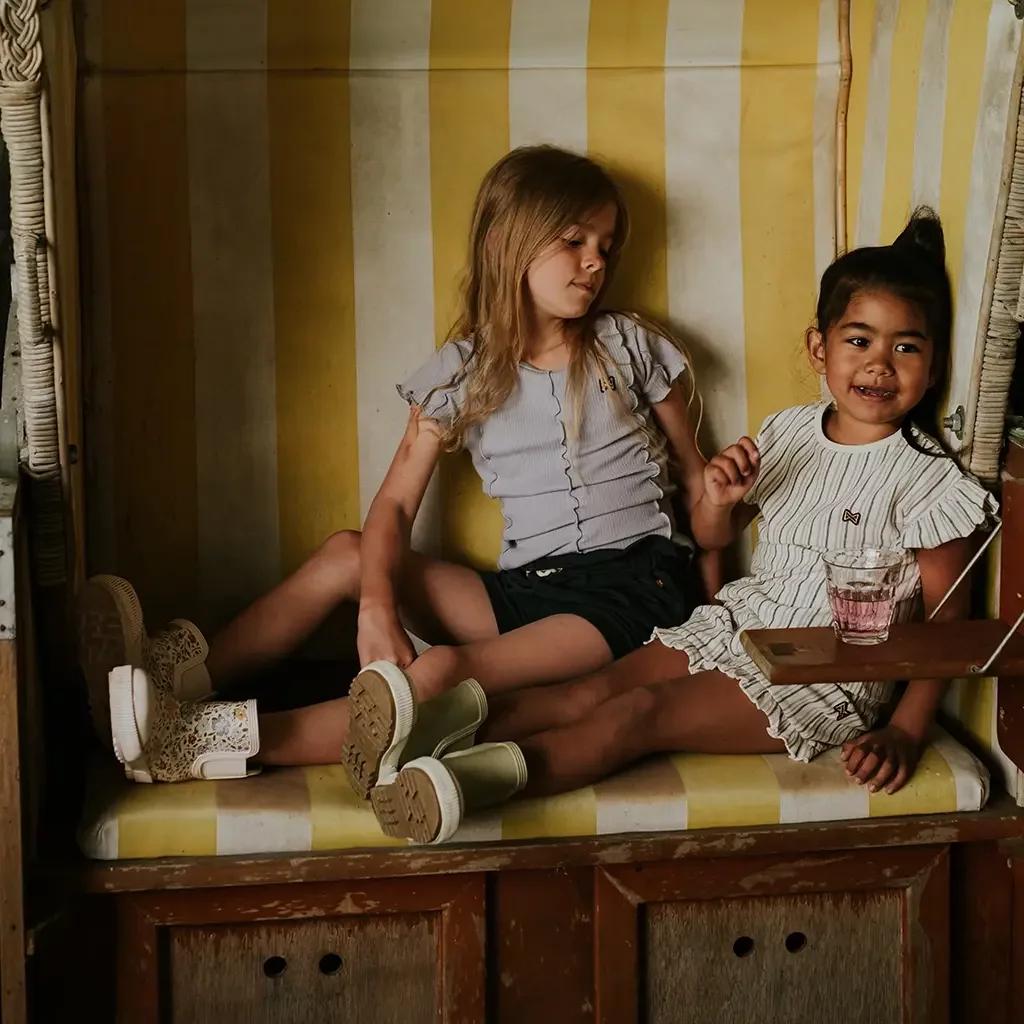 T-shirt (faded lavender)