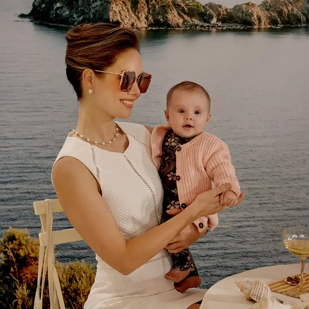 Gebreid vestje Roza (rocky rose)