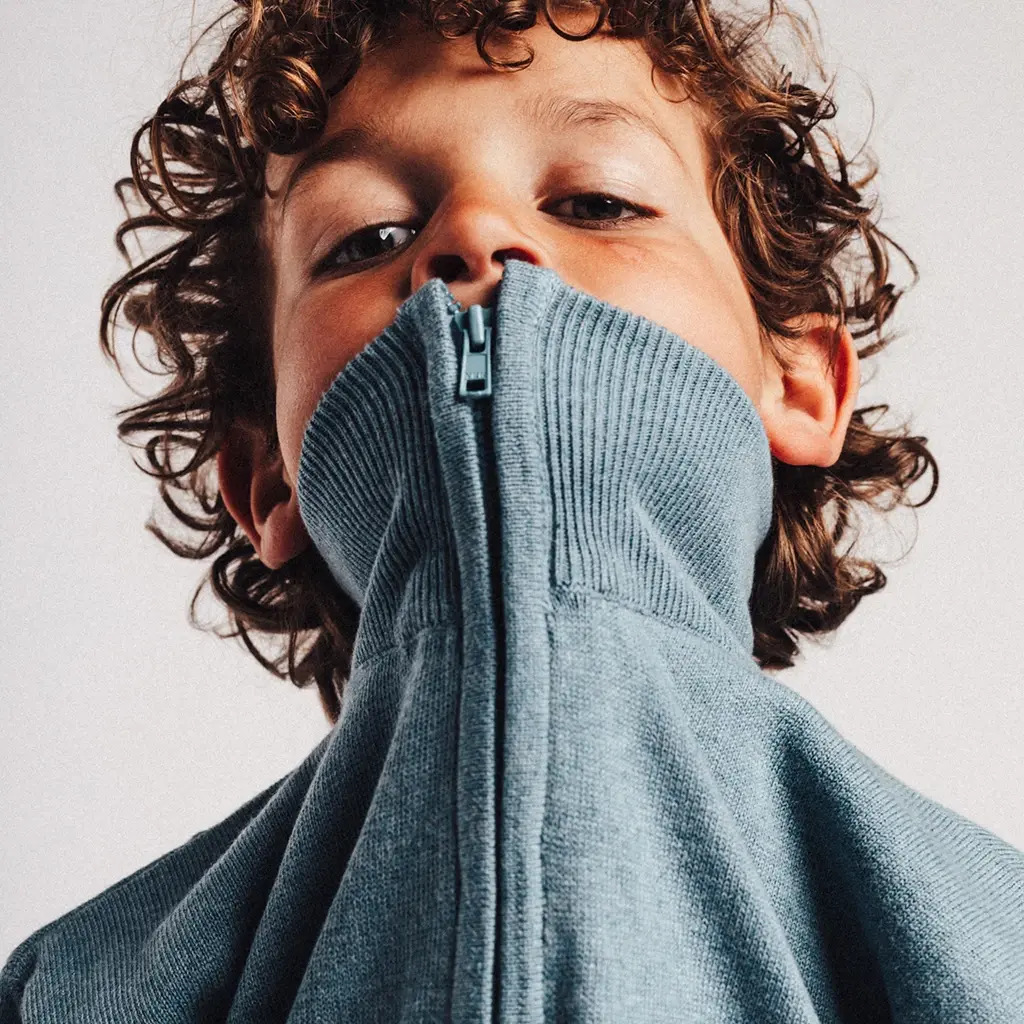 Gebreid truitje ritsje Fayon (blue sea)