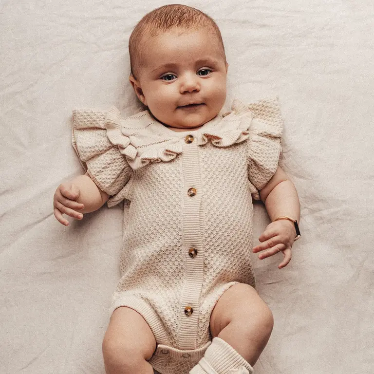 Gebreid rompertje Lousy (off white)