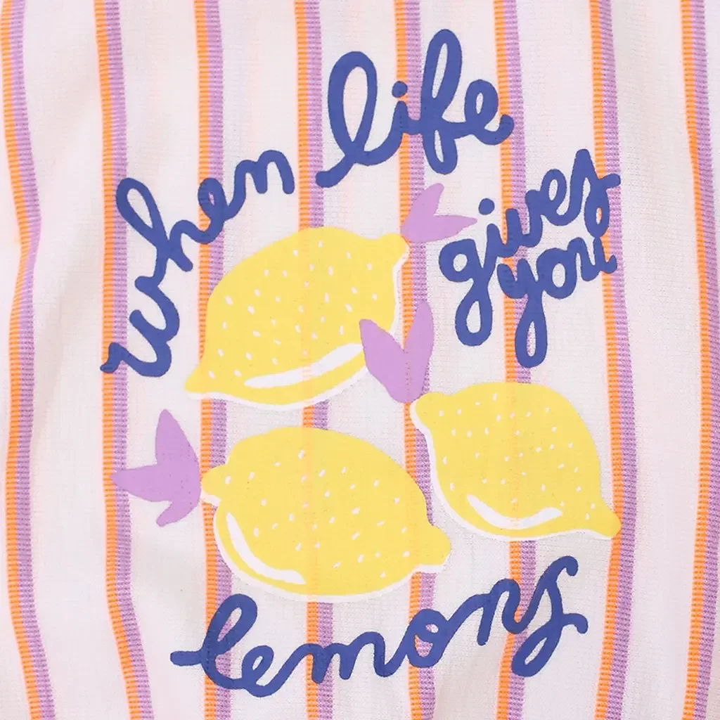 T-shirt (gold scratch)