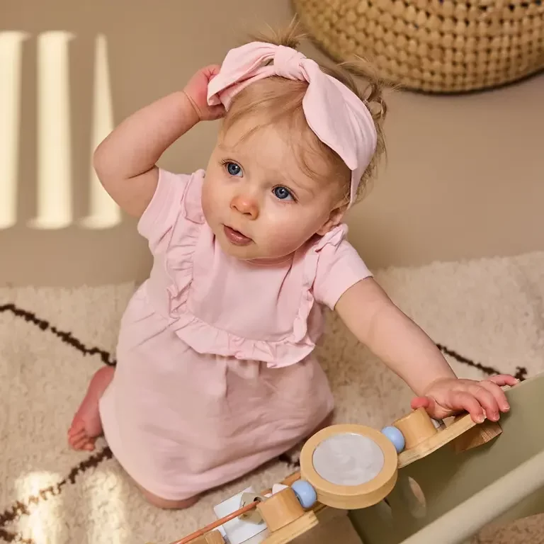 Jurk met haarbandje (soft pink)