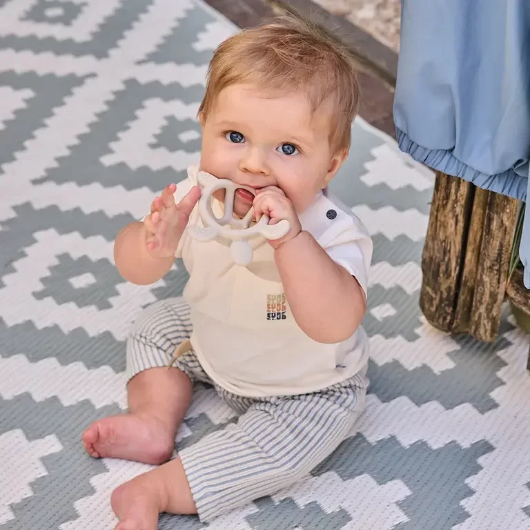 T-shirtje long back (off-white)