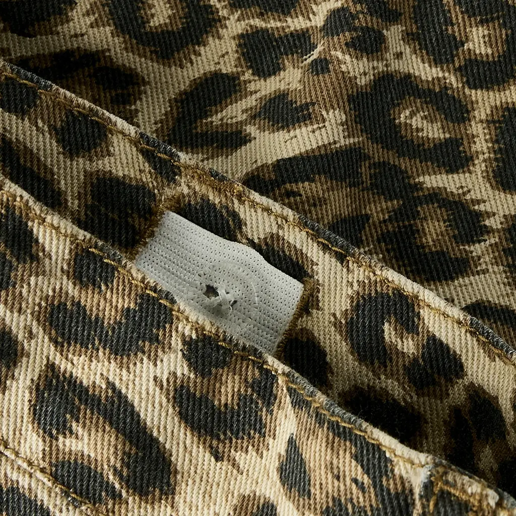 Korte broek MOM FIT Rose (silver mink leopard)