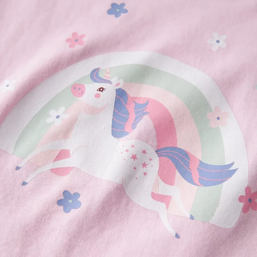 T-shirt REGULAR FIT Vigea (pirouette rainbow unicorn)