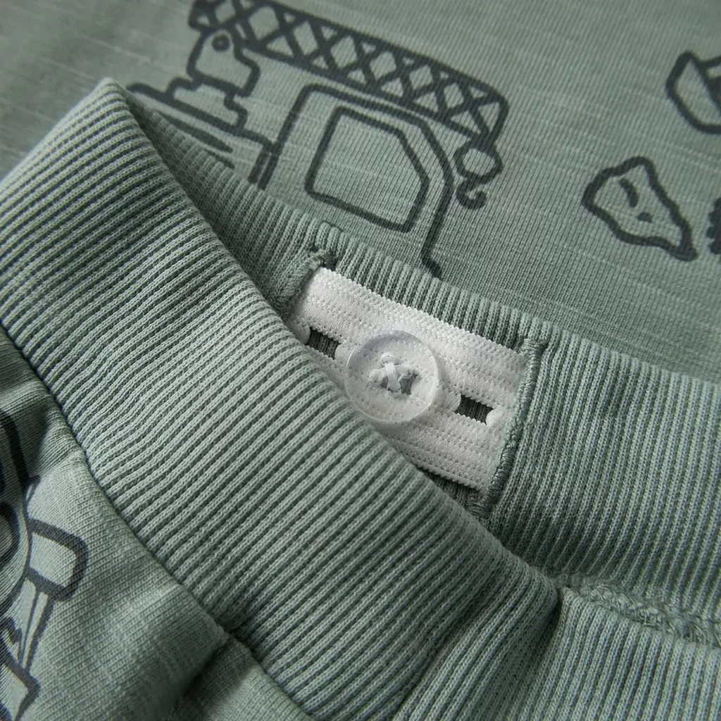 Joggingbroekje Komma (green milieu)