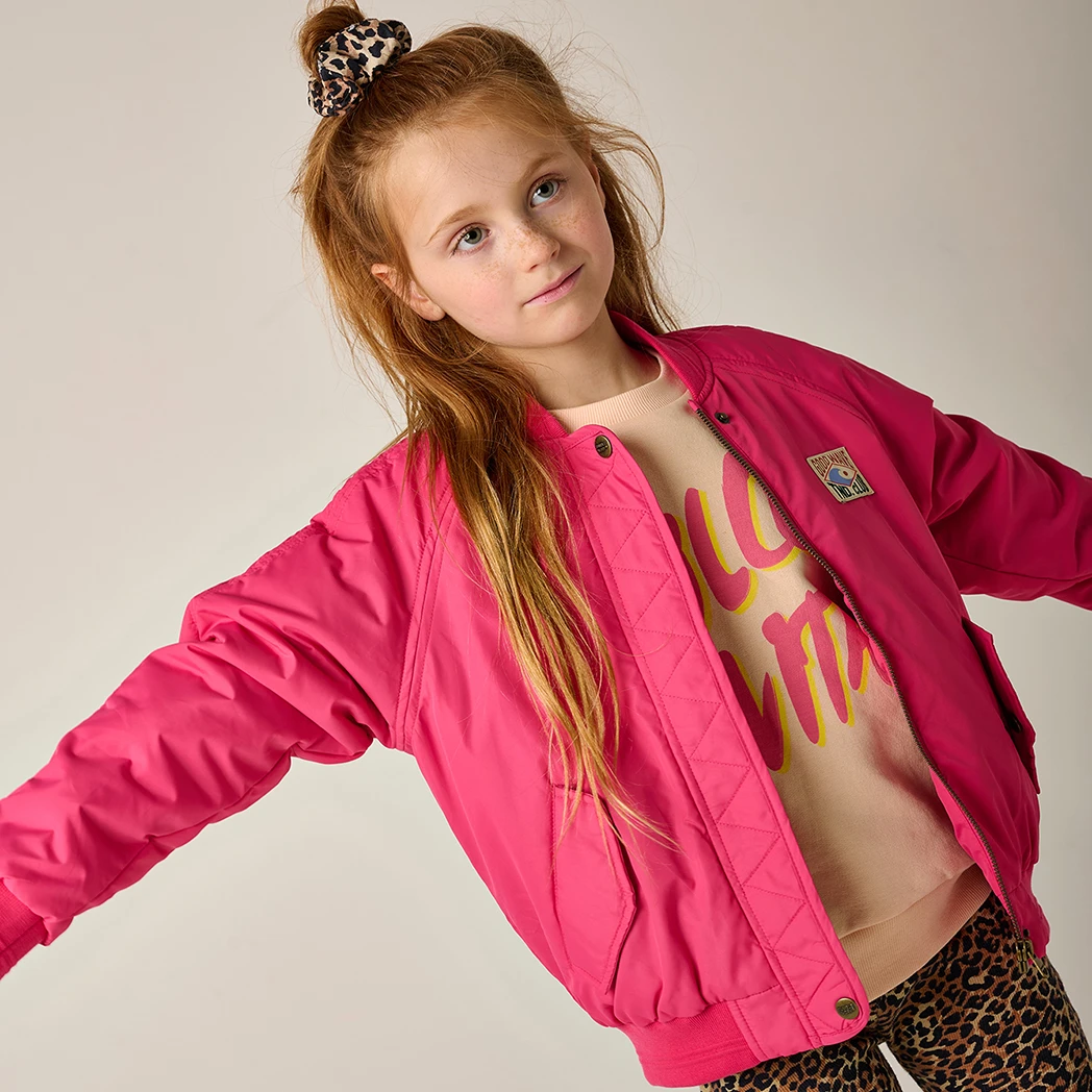 Zomerjas meisjes: trends en stylingtips