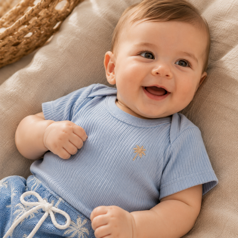 T-shirtje rib (light blue)