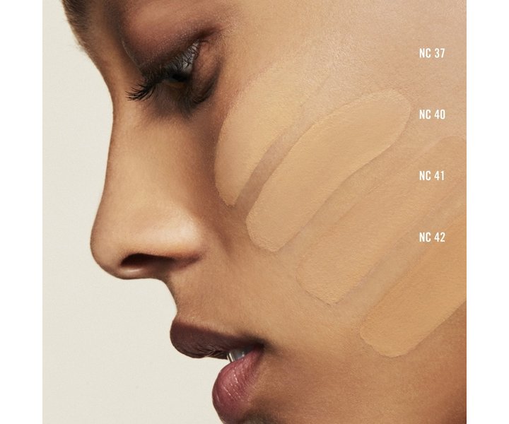 Studio Fix Fluid SPF 15 NC42 Foundation - 30ml