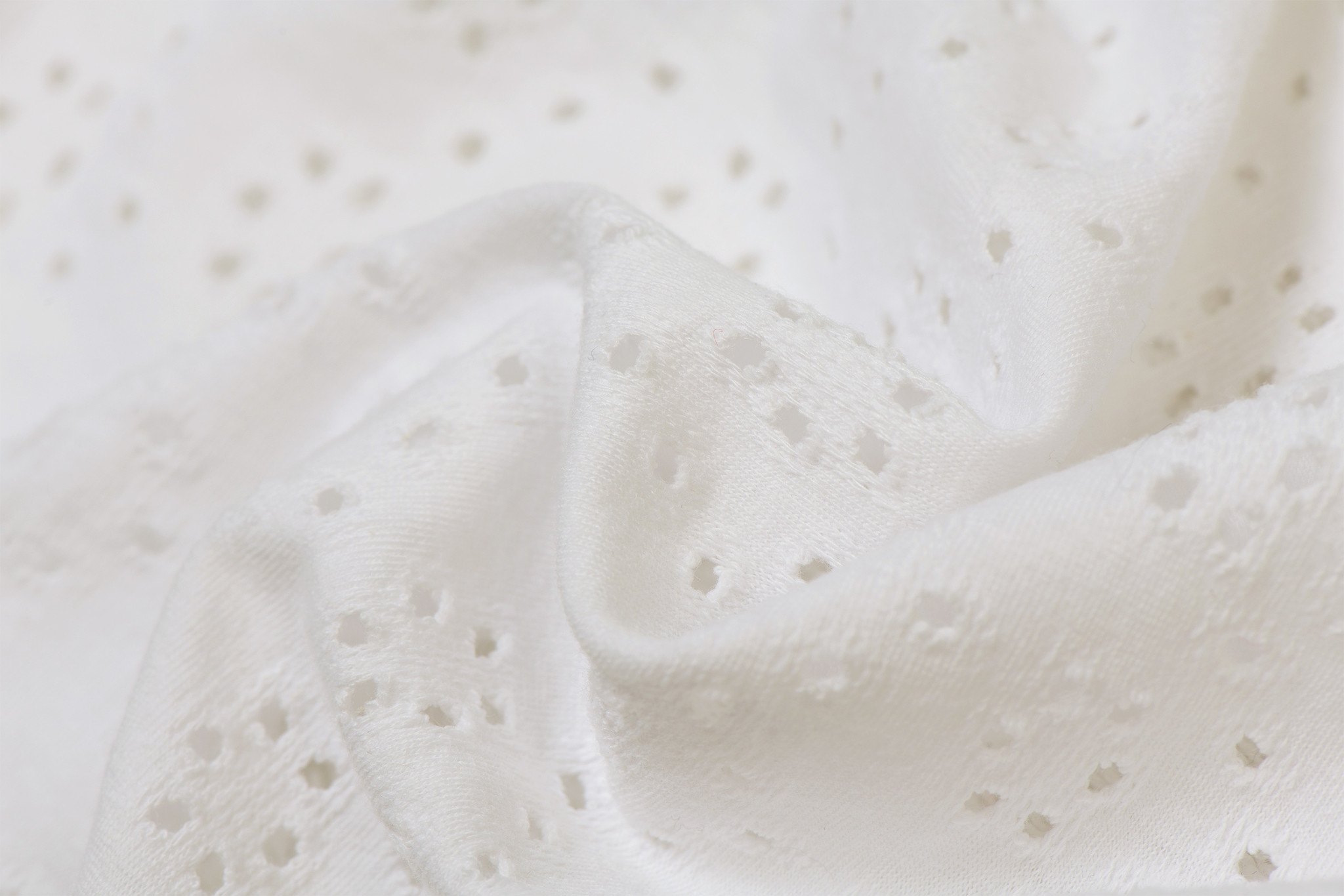 Broderie Tricot Ecru