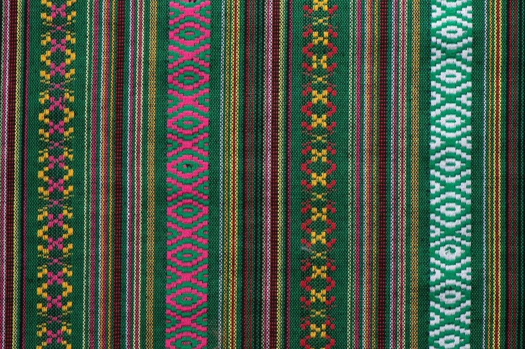 Geweven Mexicaanse Stof 01 – Kleurrijk, Stevig & Decoratief