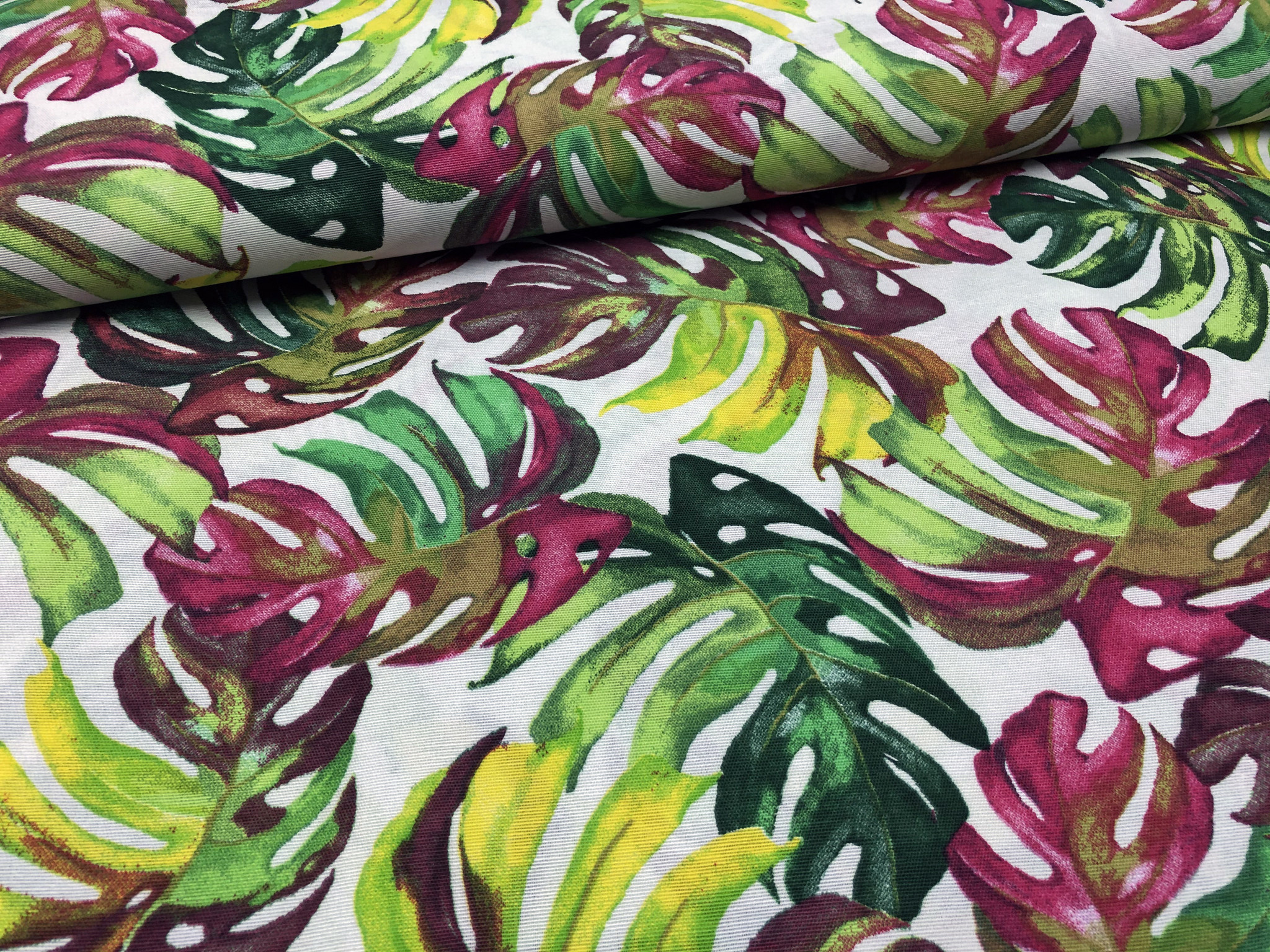 Deco Stof Tropical Leaves Colored