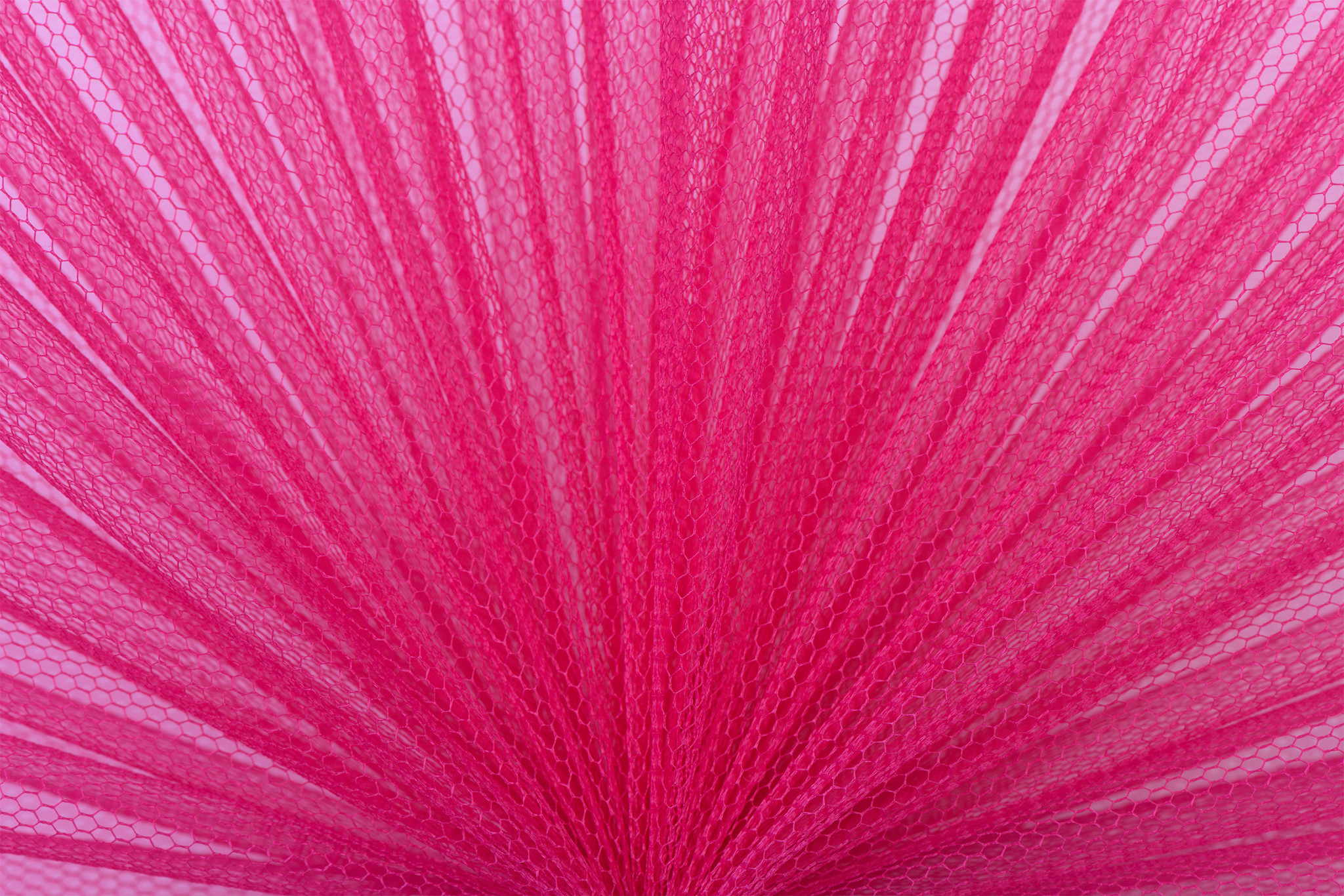 Tule Stof Fuchsia – Stevig, Vormvast & Creatief Toepasbaar