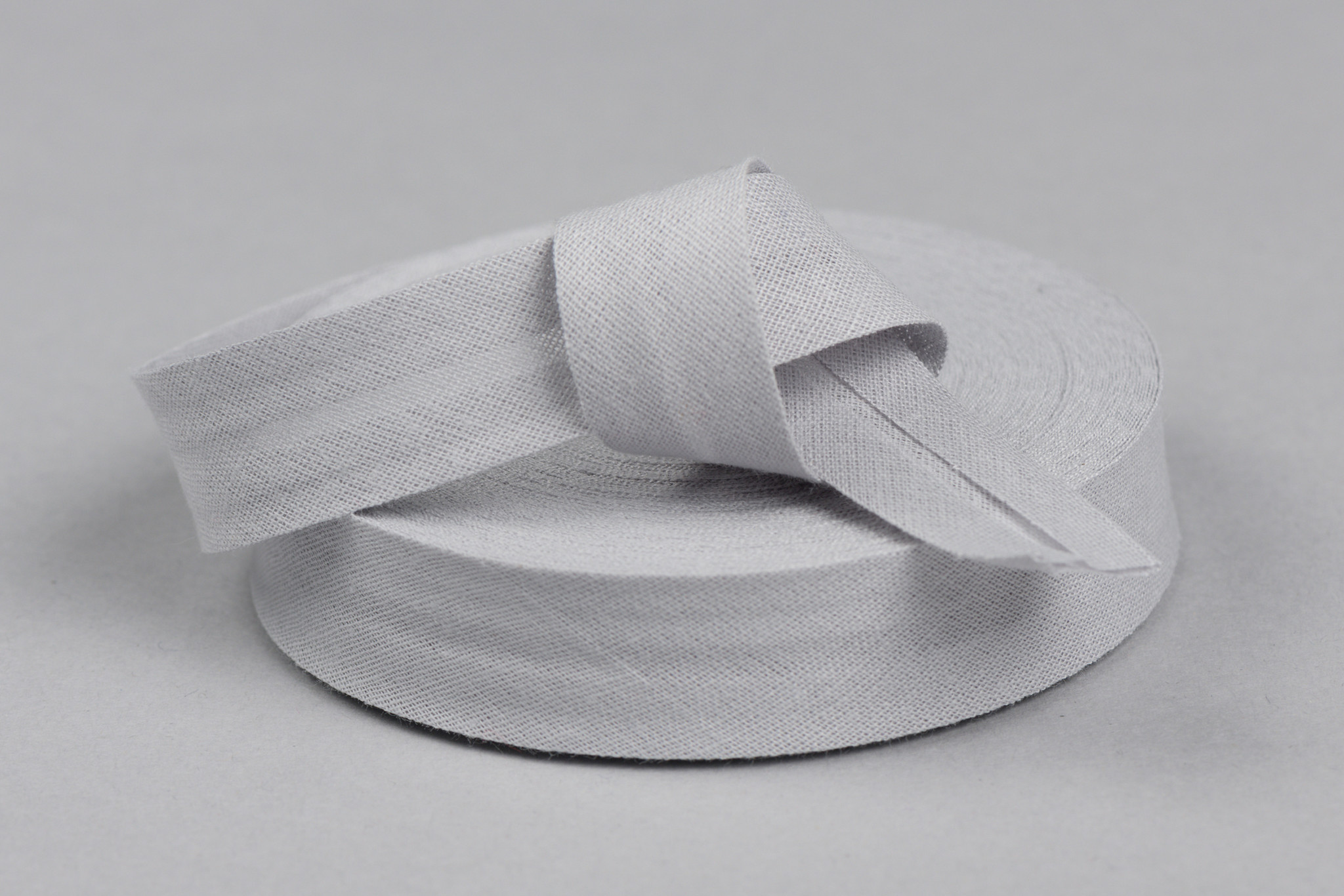 Katoenen Biaisband 20 mm Lichtgrijs – Makkelijk & Veelzijdig