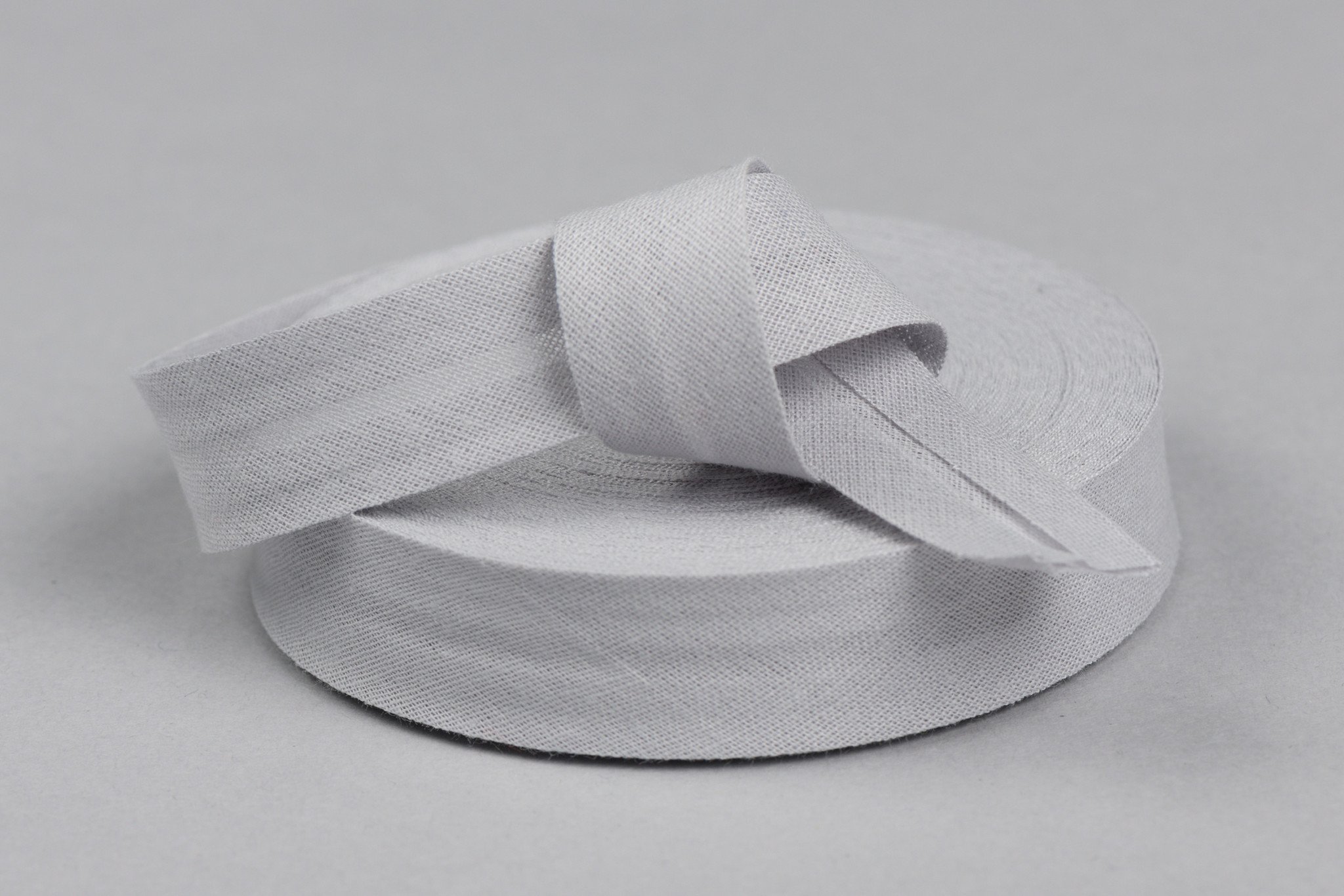 Katoenen Biaisband 20 mm Lichtgrijs – Makkelijk & Veelzijdig